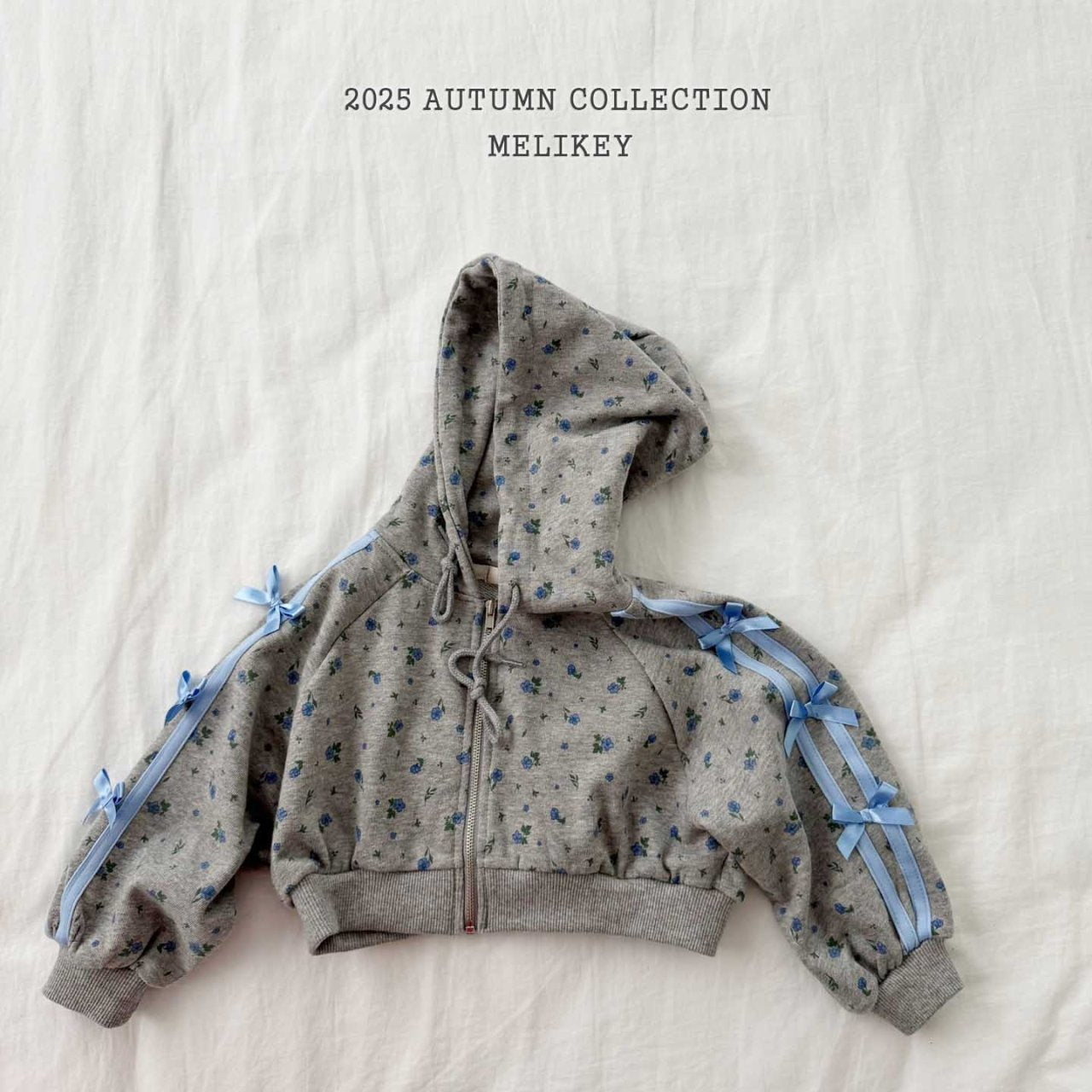 Floral ribbon hooded zipip