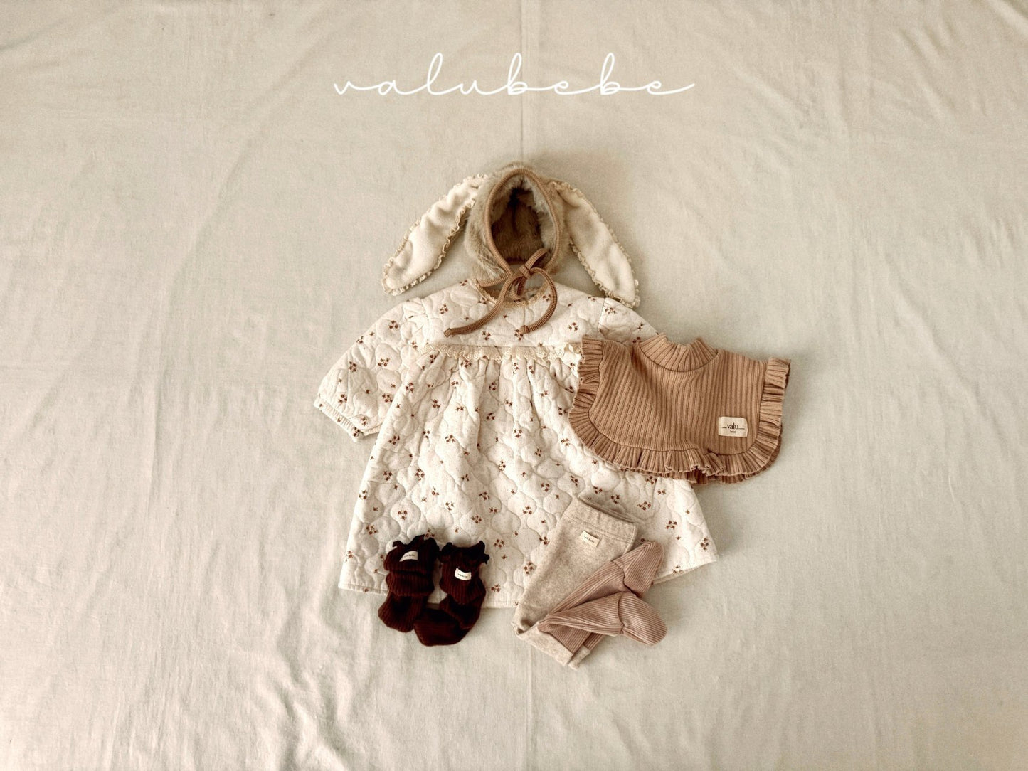 Bella mock neck cape