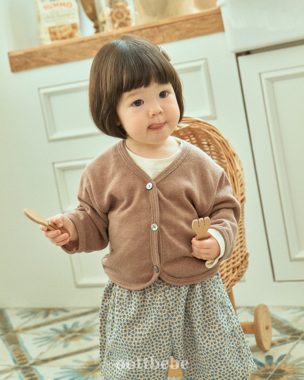 Autumn cardigan