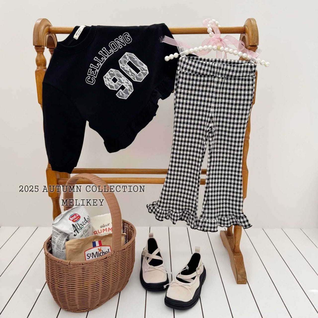 90 frill top