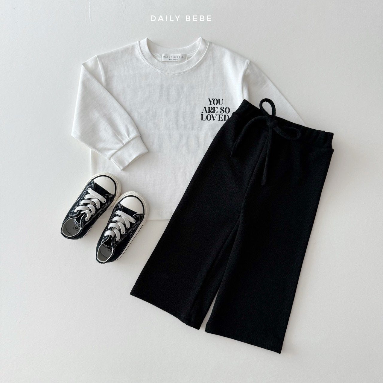 Wide knit pants