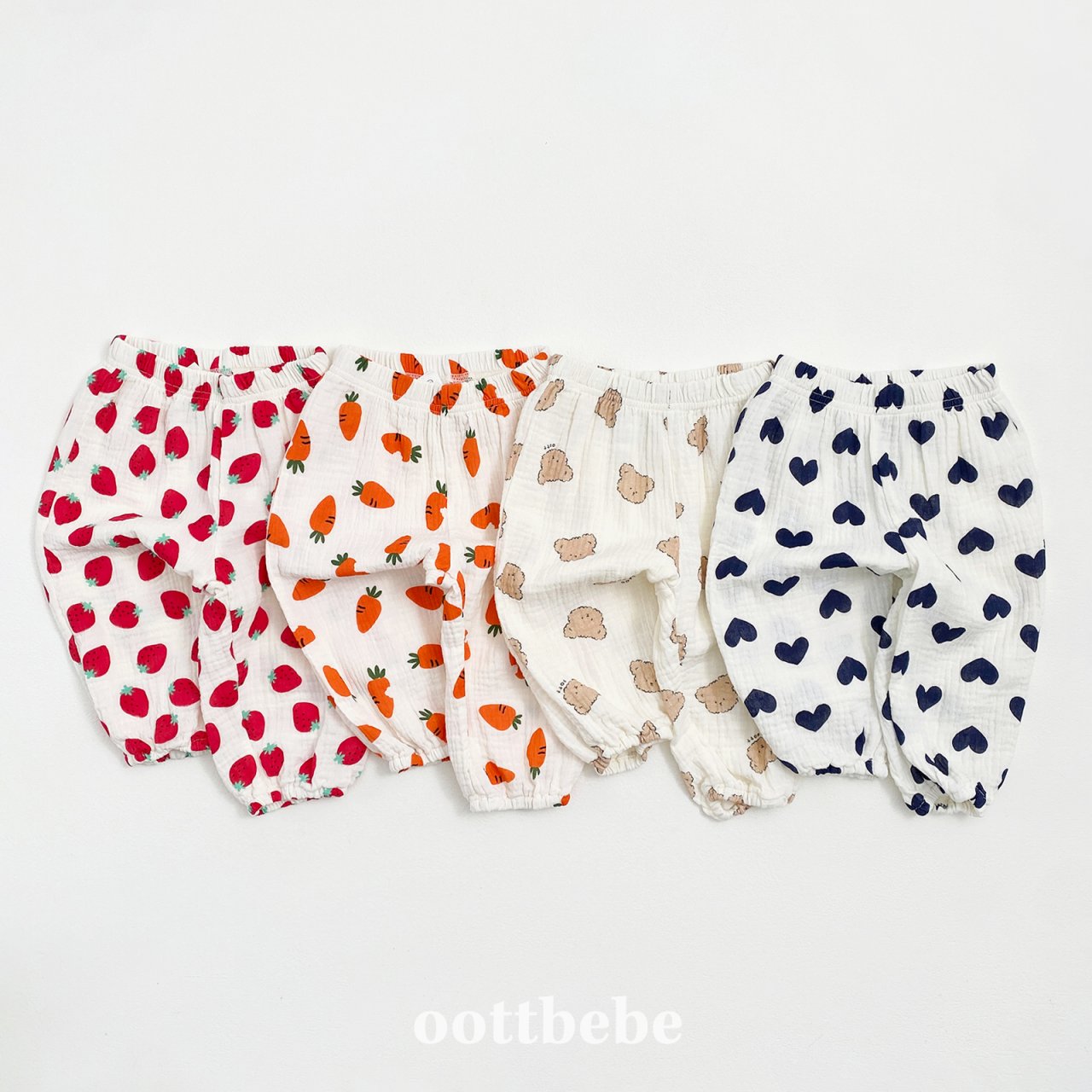 Veggie heart bear print pants