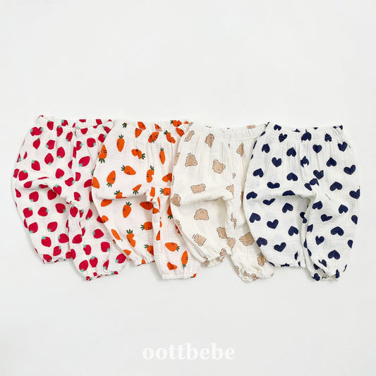 Veggie heart bear print pants