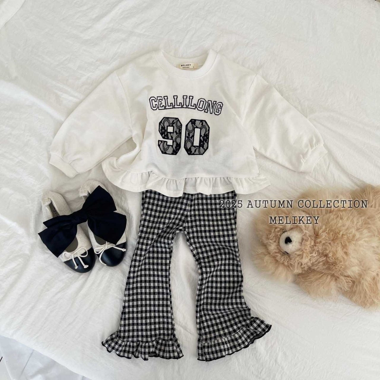 90 frill top