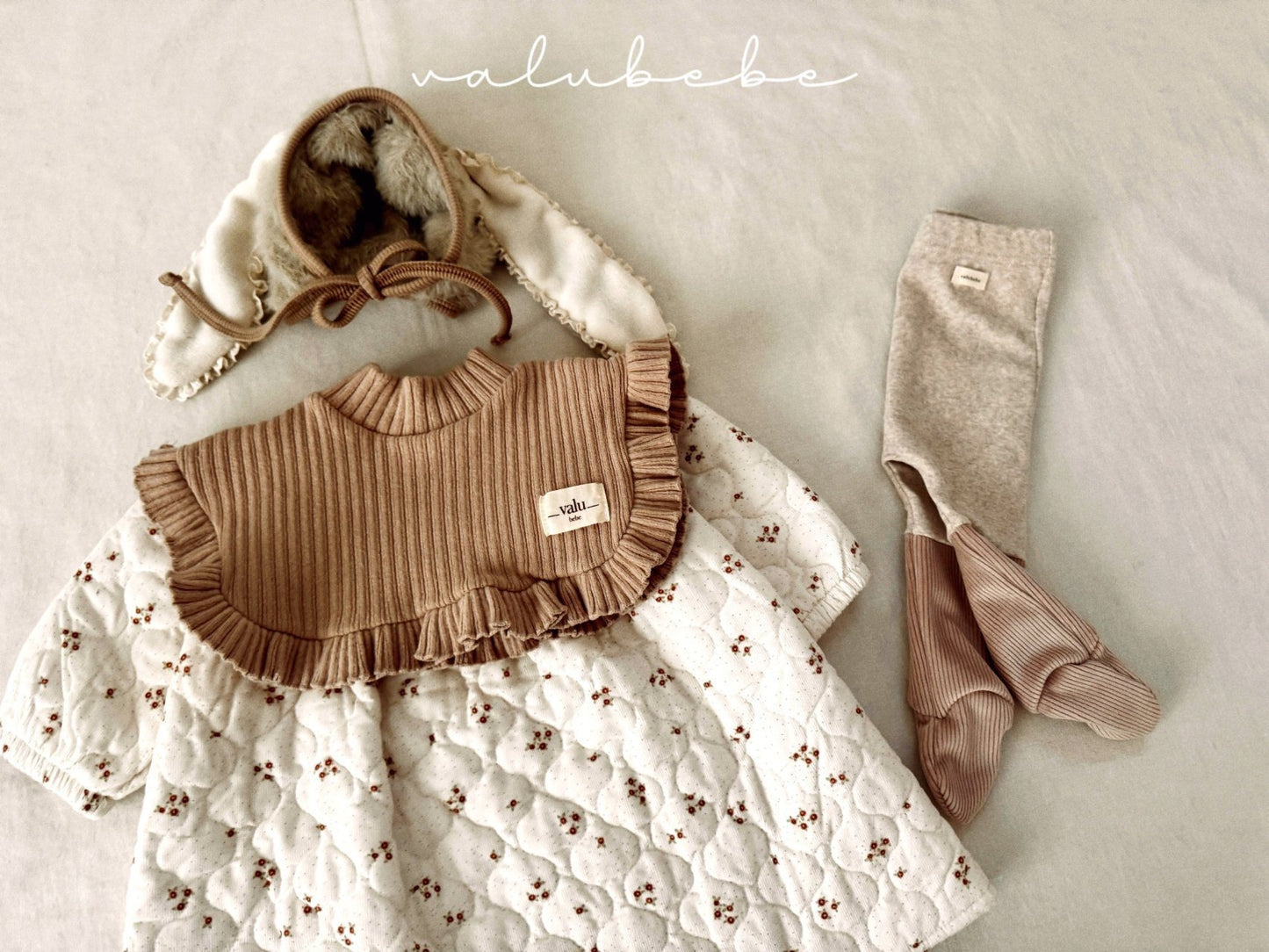 Lace padded dress