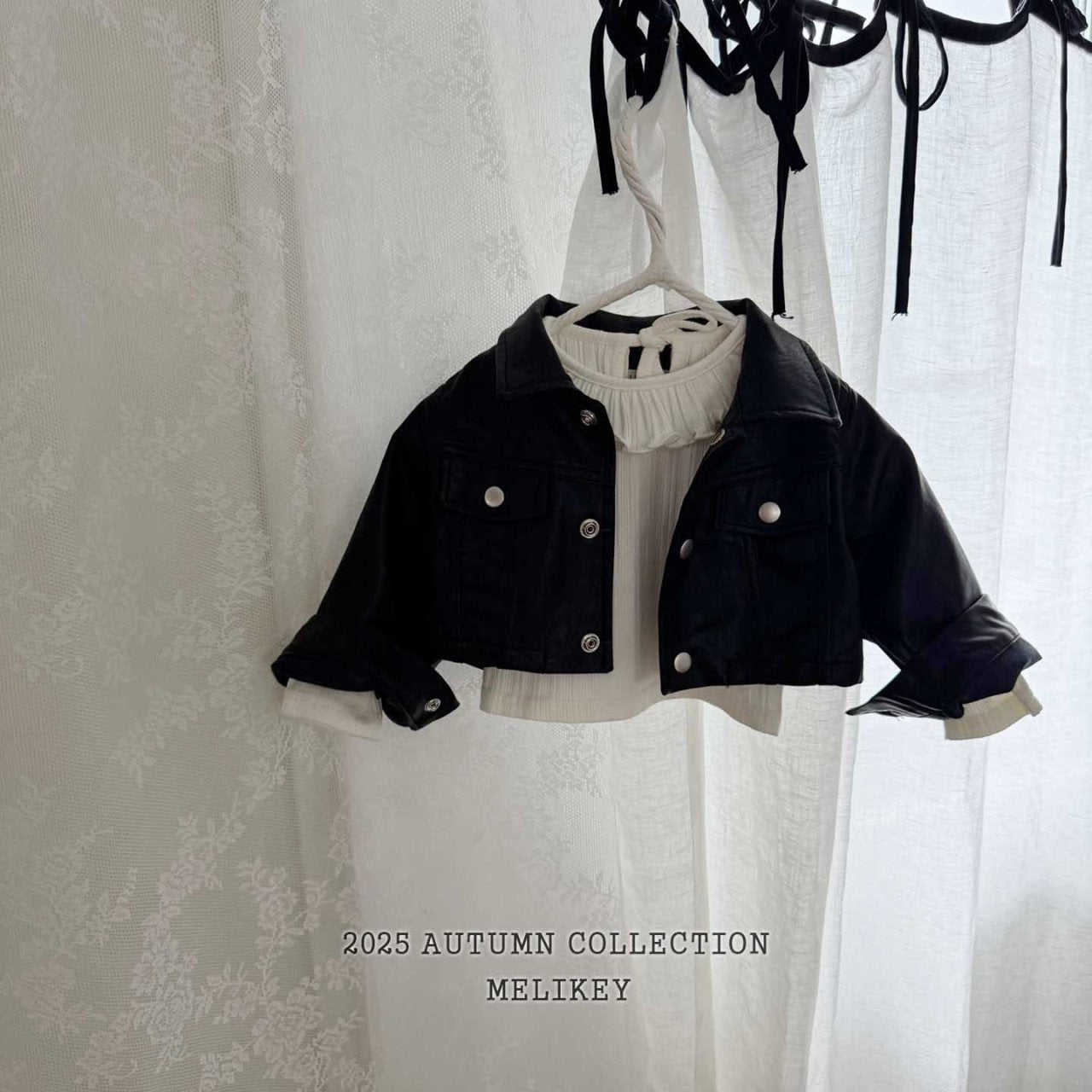 Leather short jacket
