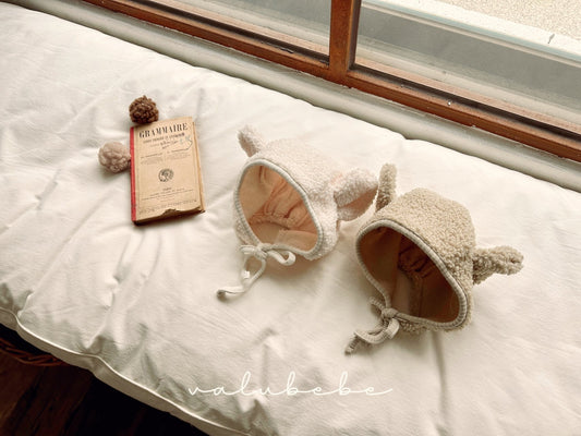 Baby bear dumble beanie