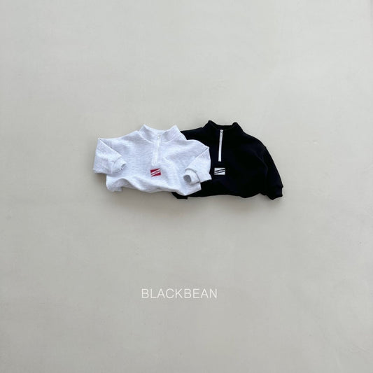 Pocon zip-up sweater