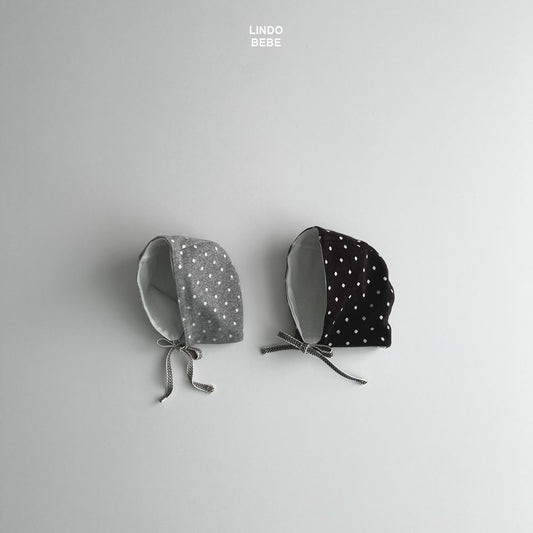 Polka dot bonnet