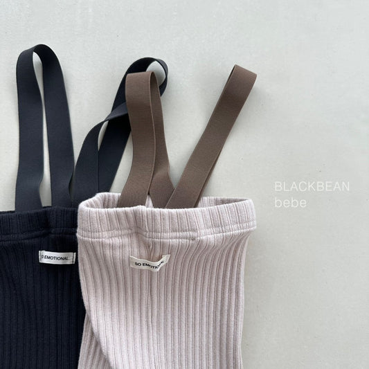 Cozy baby suspender pants