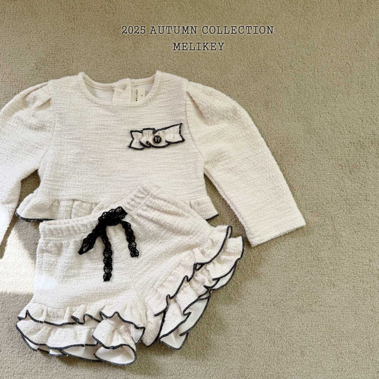 Evian frill shorts