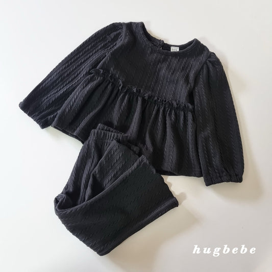 Cable knit shirred top and bottom set