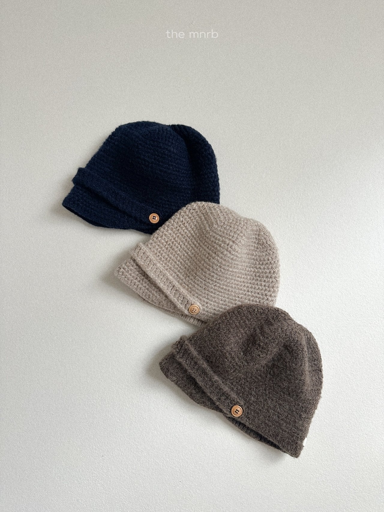 Rade button hat