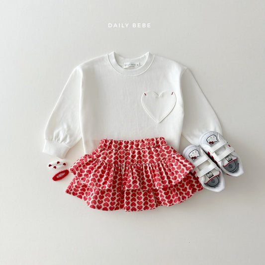 Heart pocket top