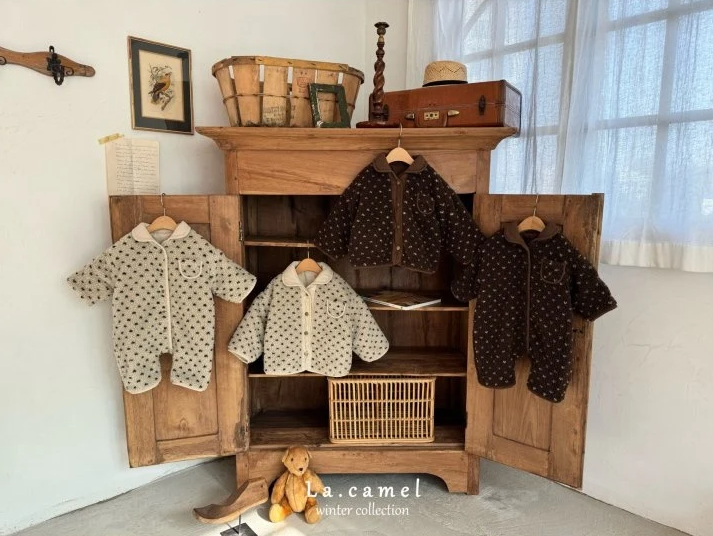 Brownie reversible suit