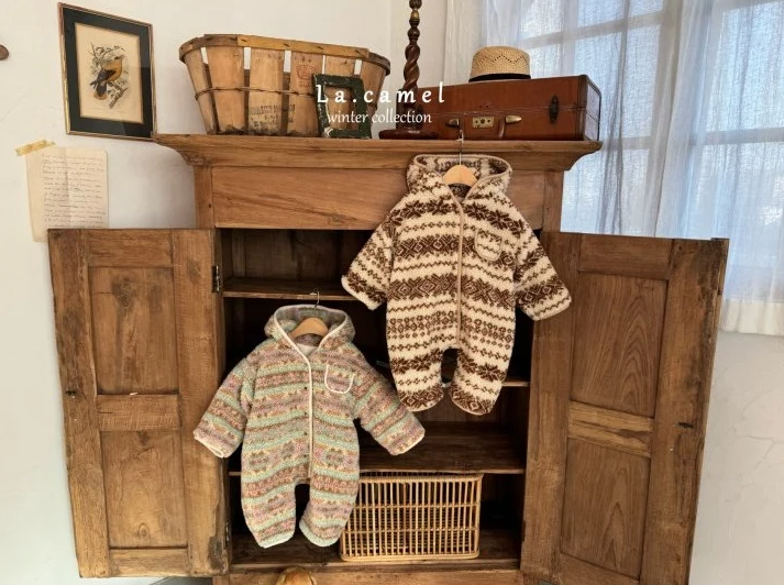 Candy reversible suit