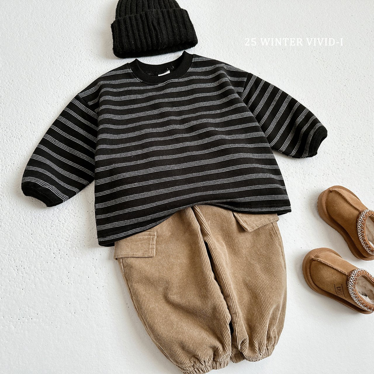 Fleece-lined multi-striped sweatshirt