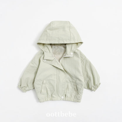 Marshmallow hooded windbreaker