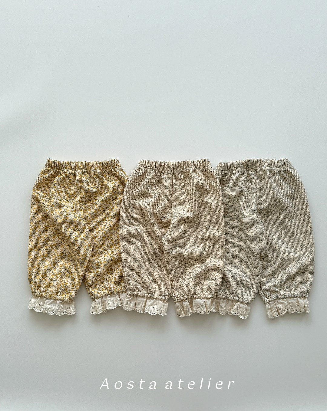 Lace bonbon pants