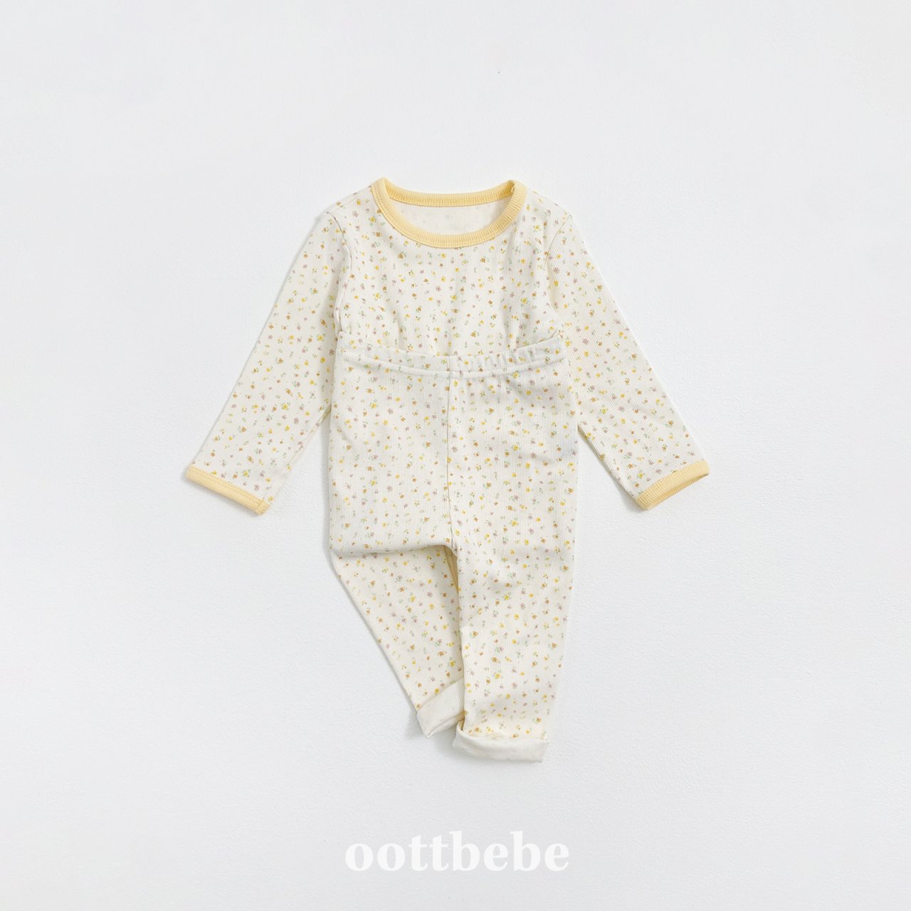 Flower berry pajamas