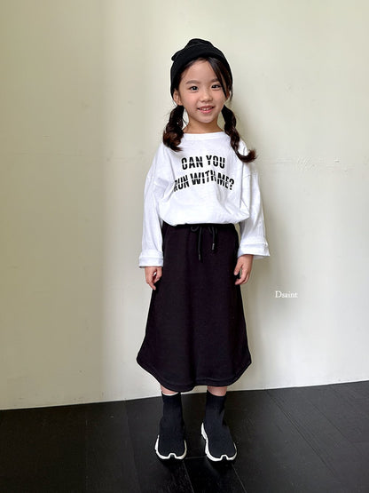 Long slit skirt