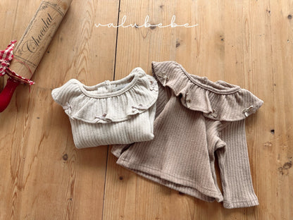 Ribbon frill top