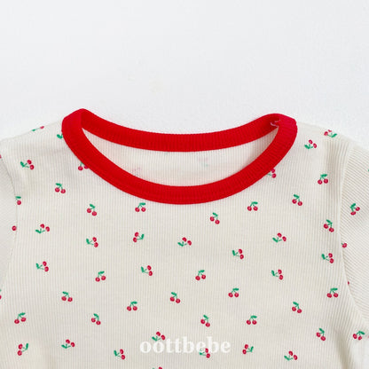 Flower berry pajamas