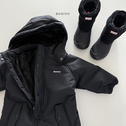 Snowboard suit