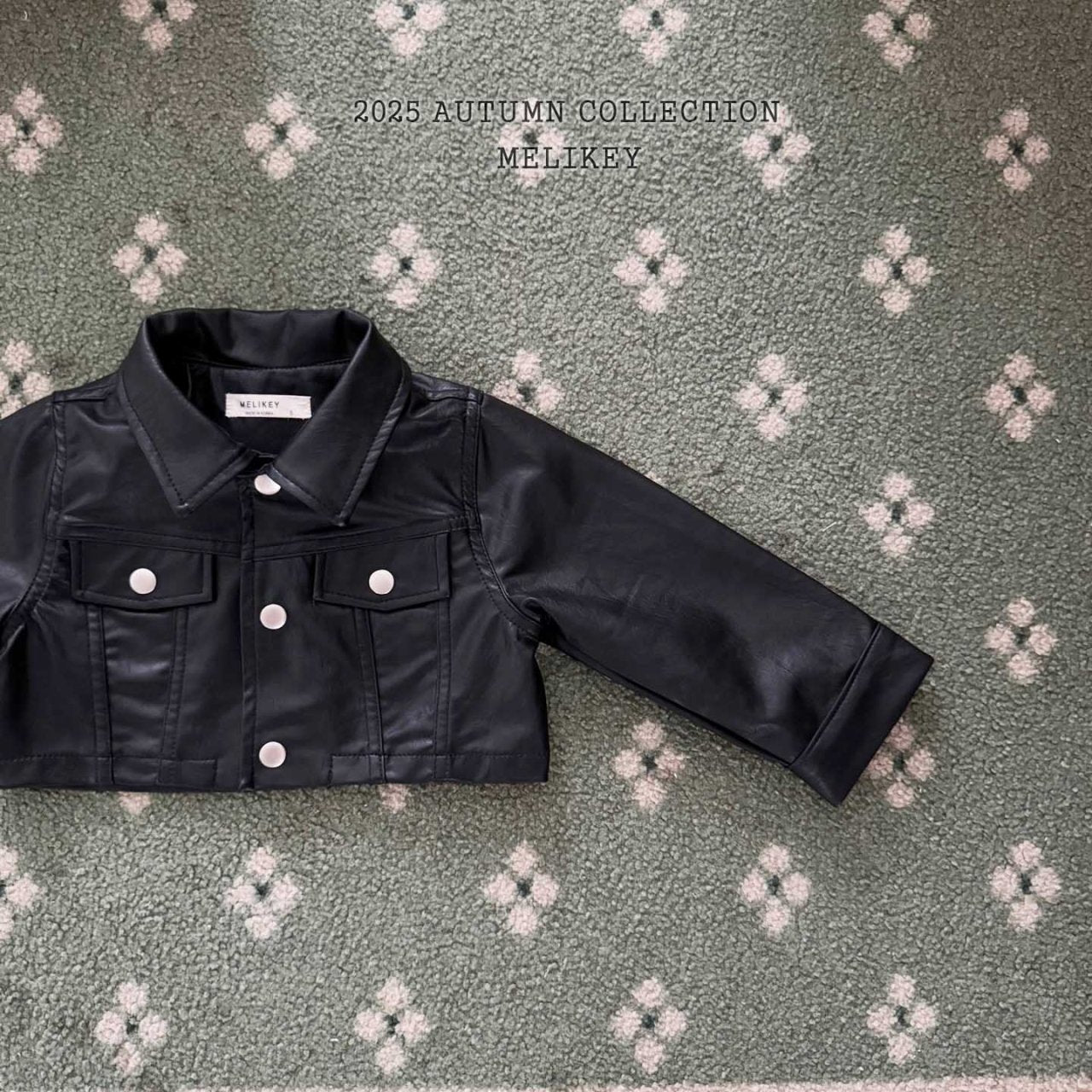 Leather short jacket