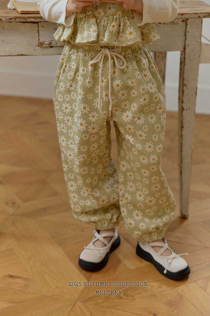 Daisy jogger pants