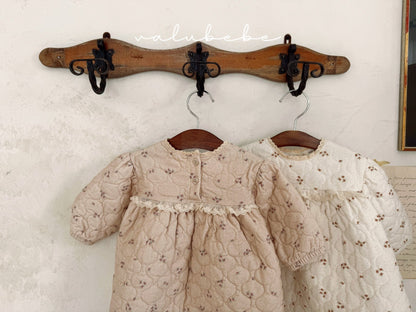Lace padded dress