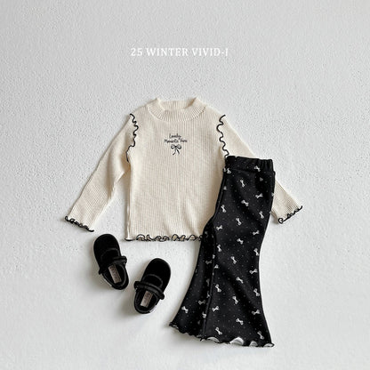 Pattern pants