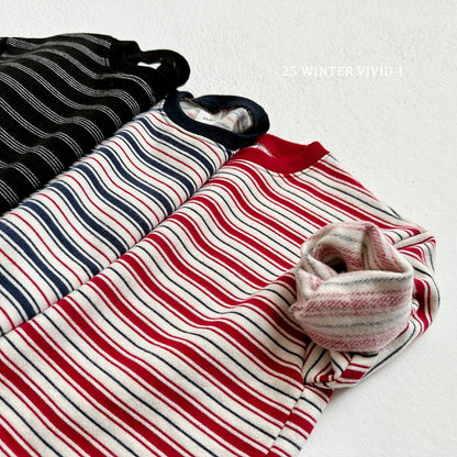 Fleece-lined multi-striped sweatshirt