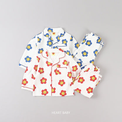 Smiling daisy pajama set