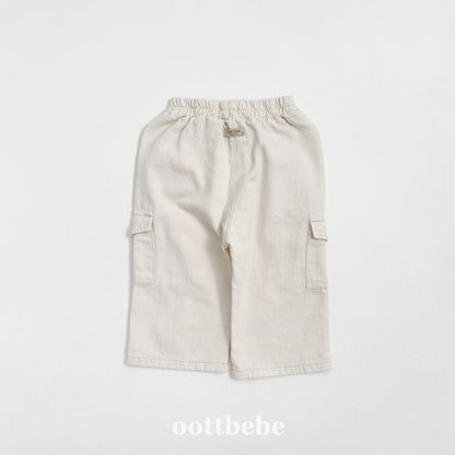 Stitch cargo pants