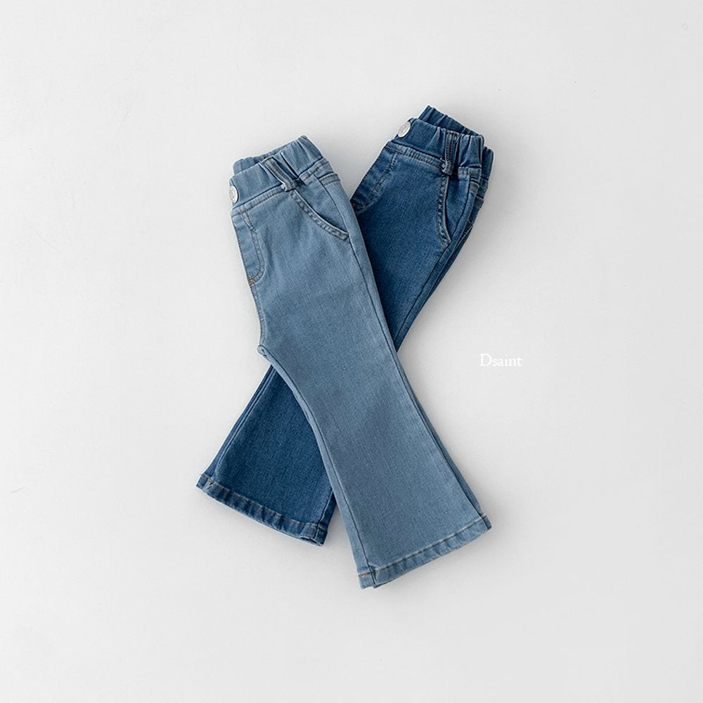 Pretty bootcut pants