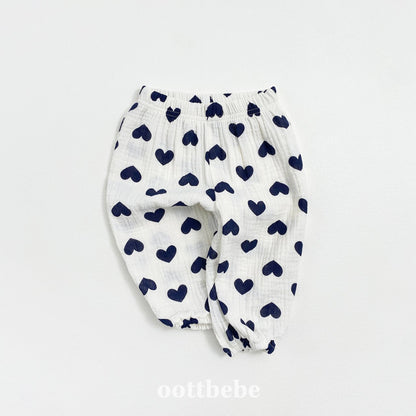 Veggie heart bear print pants