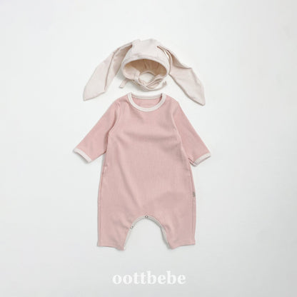 Buttercream onesie set