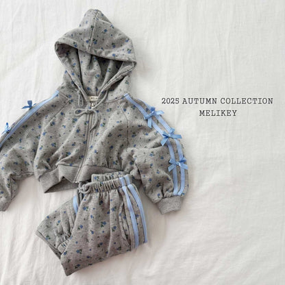 Floral ribbon hooded zipip
