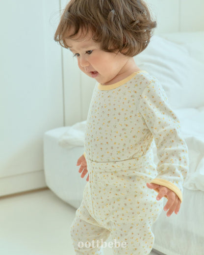 Flower berry pajamas