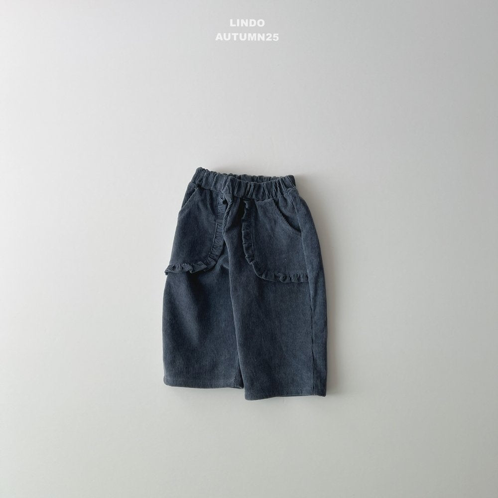 Frill pocket pants