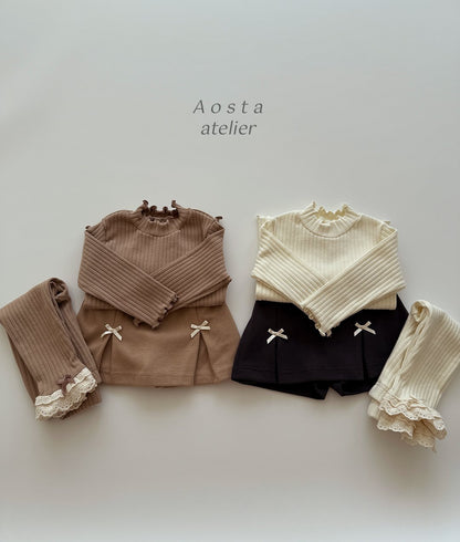 Camelia top