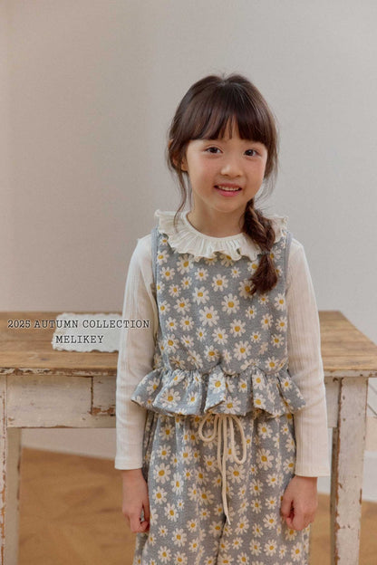 Daisy vest