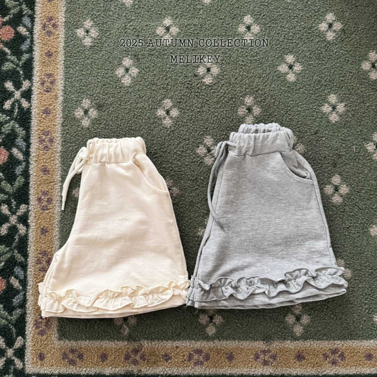 Rose frill pants