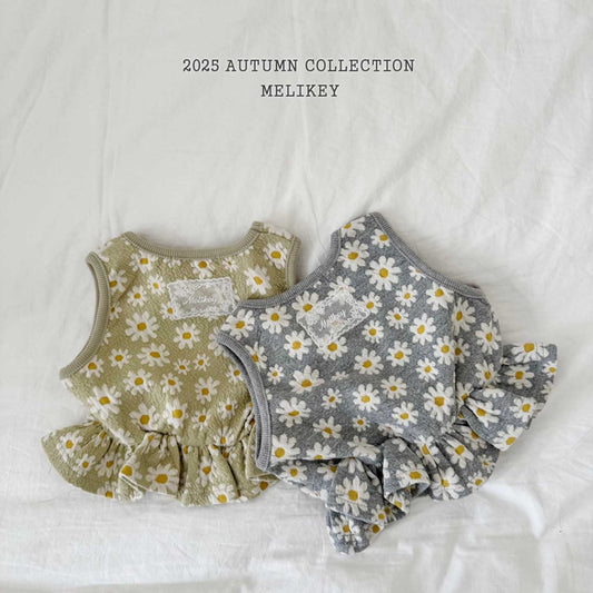 Daisy vest