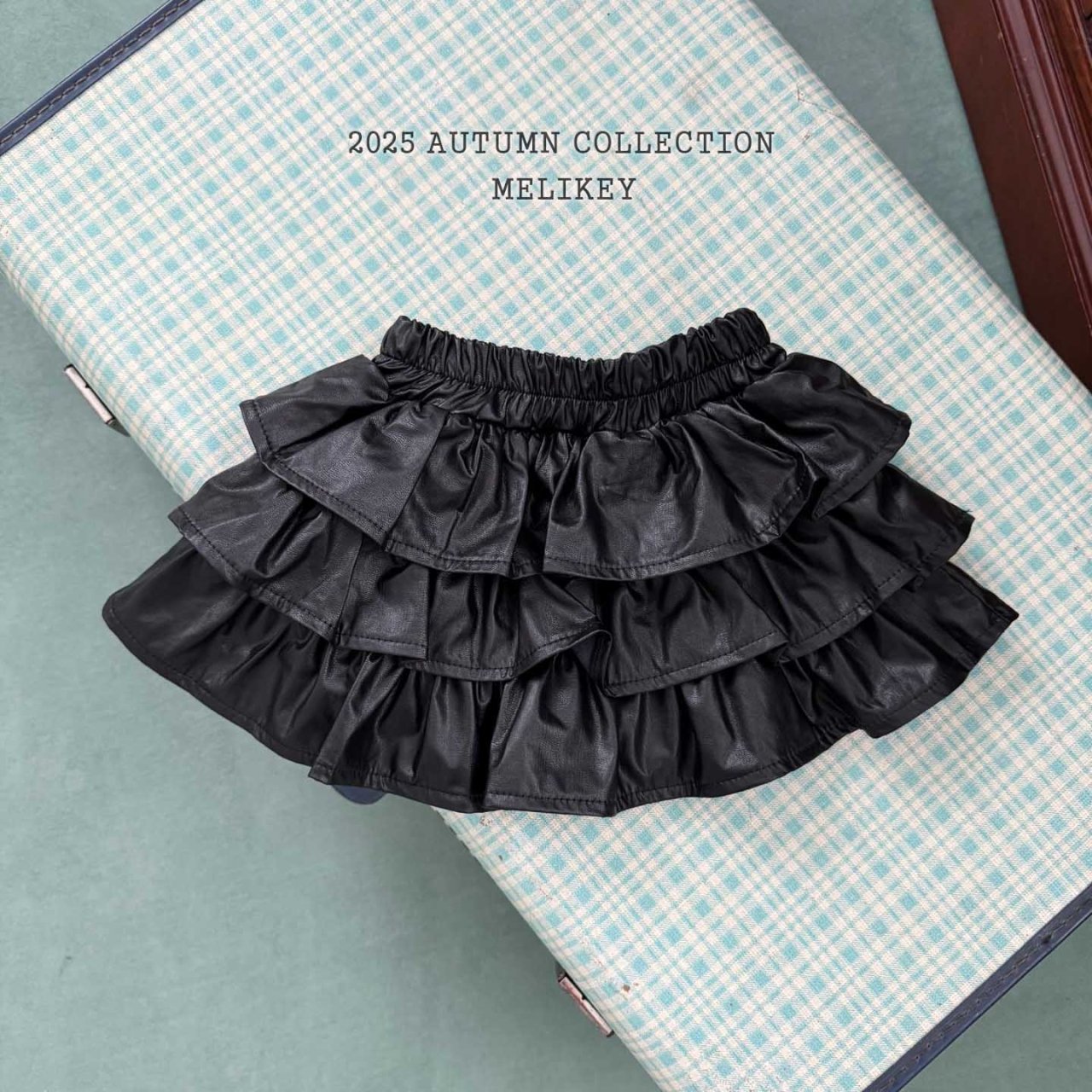 Cancan leather skirt