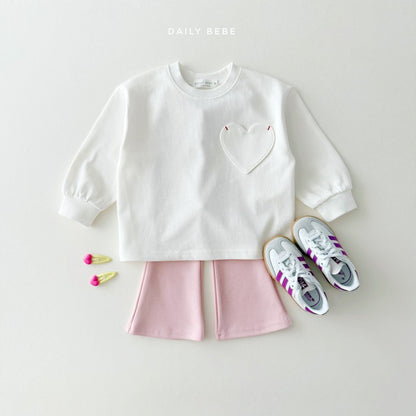 Heart pocket top