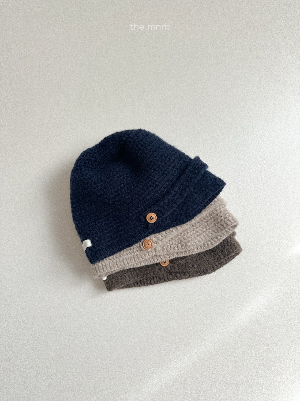 Rade button hat