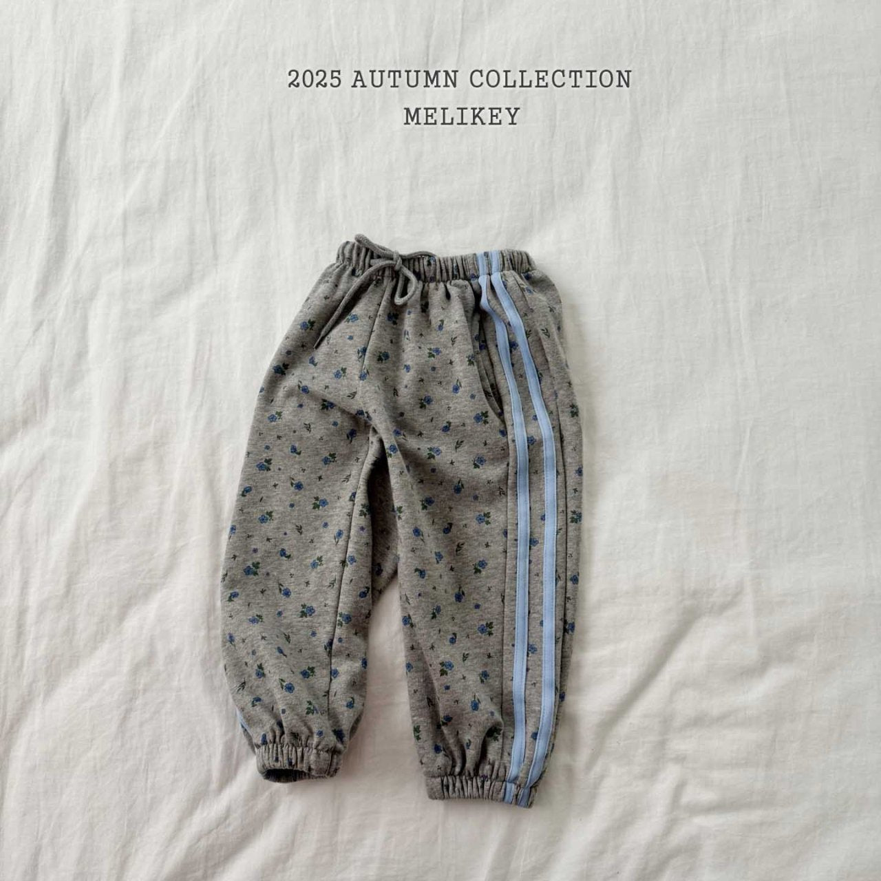 Floral jogger pants