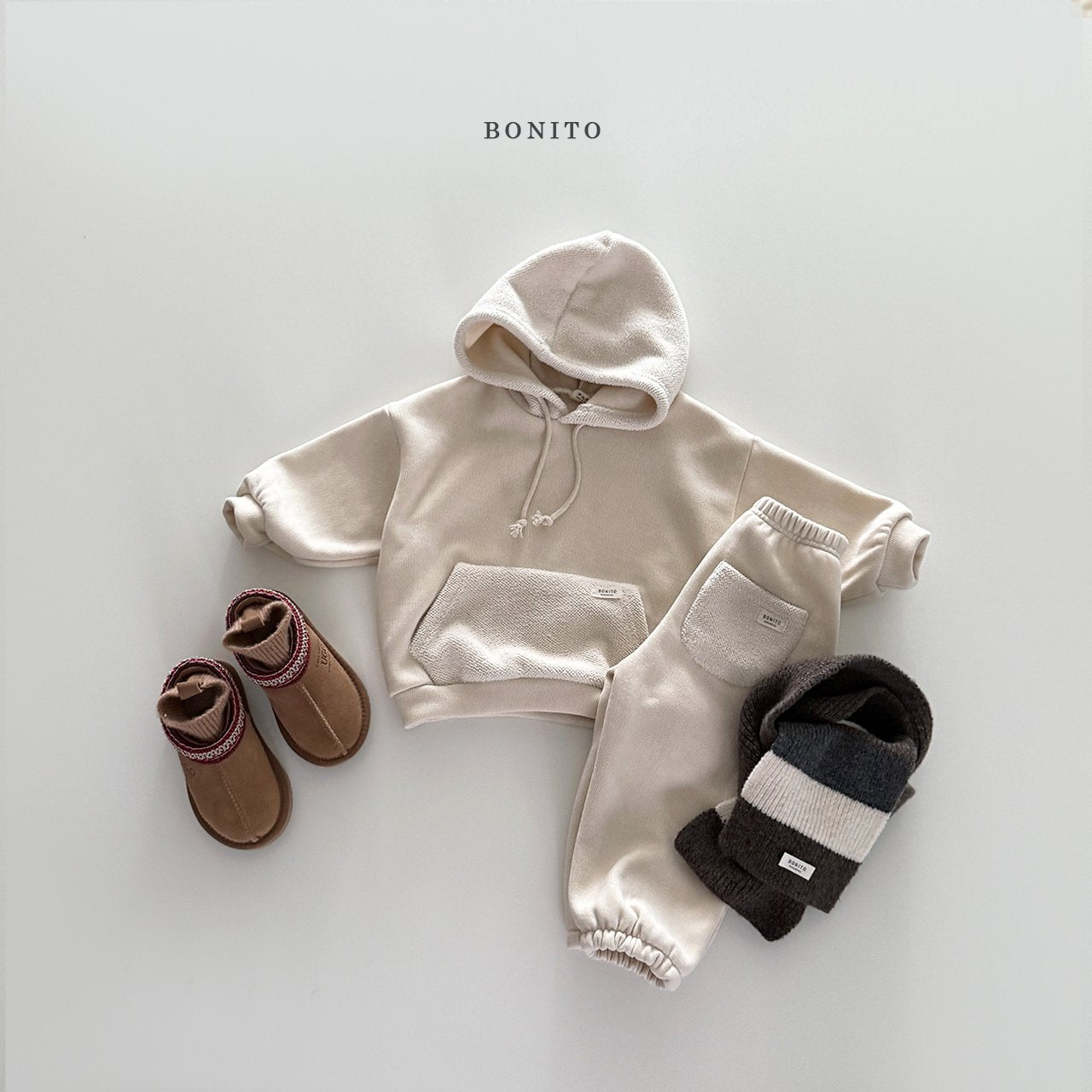 Soft hooded top bottom set